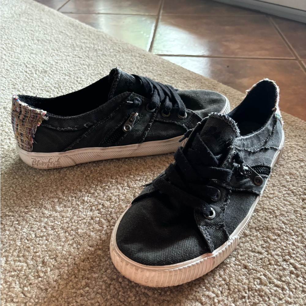 Blowfish with Super foam insoles! With rainbow back!